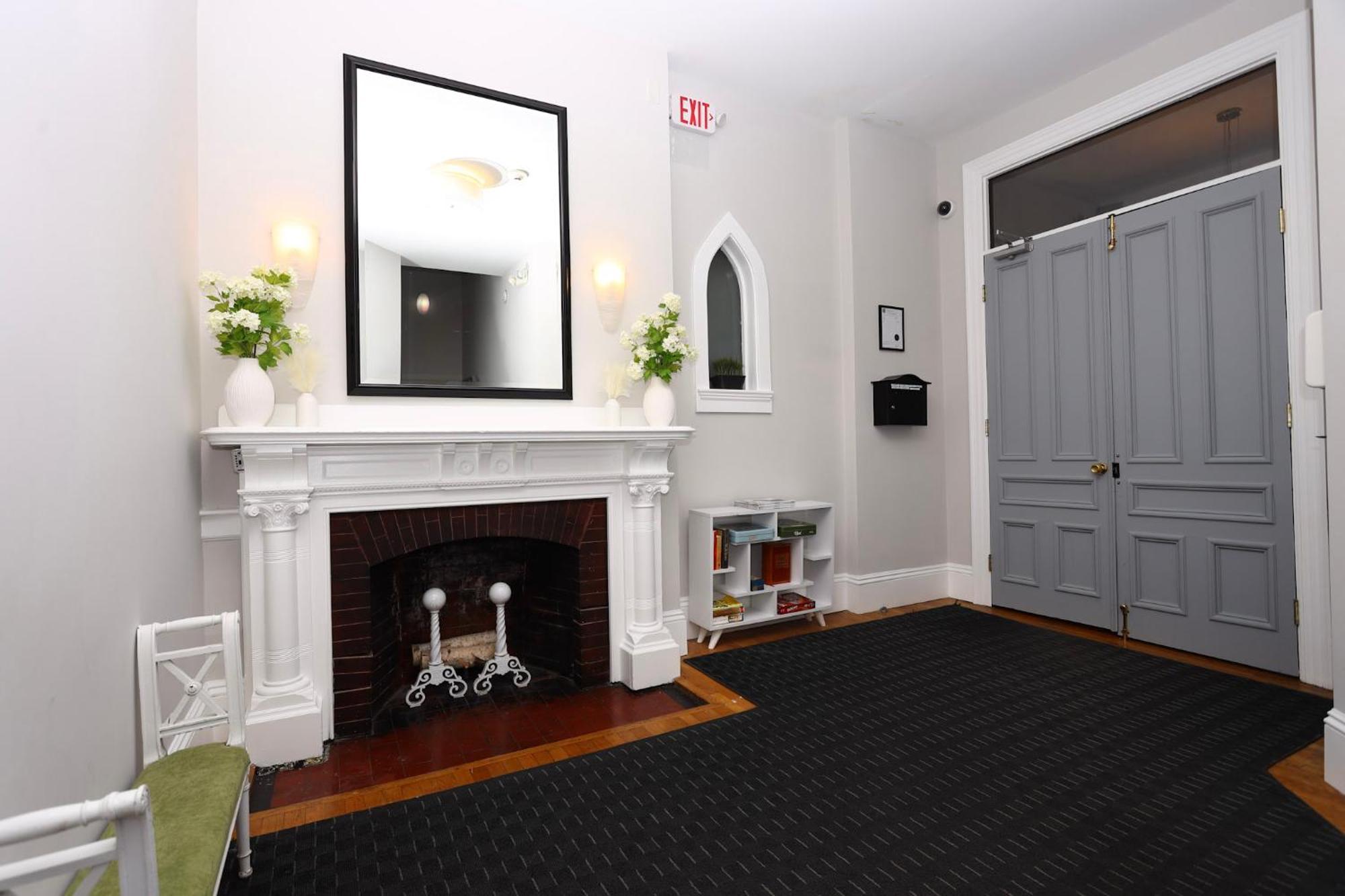 Stylish Newbury Street Studio, #11 Бостон Экстерьер фото